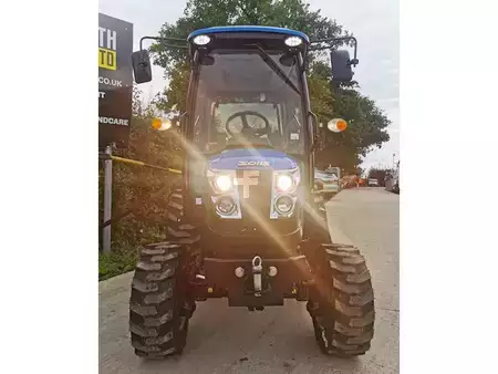 Chariots tracteurs - Solis 26 HST CAB Compact Tractor (10)
