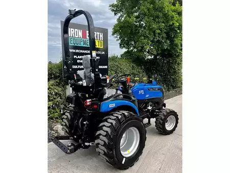 Chariots tracteurs - Solis S26 Shuttle XL Compact Tractor (5)
