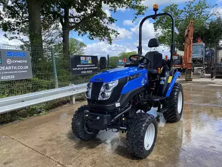 Chariots tracteurs - Solis S26 Shuttle XL Extra (1)