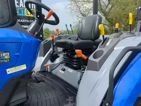 Chariots tracteurs - Solis S50 Shuttle XL ROPS 2WD Compact Tractor (8)
