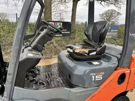 Dieselový VZV 2015  Toyota 02-8FDF15 (9)