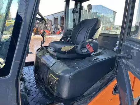 Carrelli elevatori diesel 2019  Doosan D55C-7 Forklift (9)