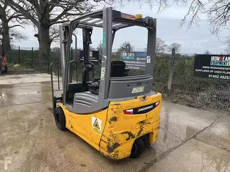 Dieselový VZV 2016  Jungheinrich EFG 220 Forklift (3)