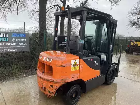 Carrelli elevatori diesel 2014  Doosan D30S-5 Forklift (6)