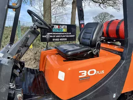 Dieselový VZV 2018  Doosan G30GP Forklift (9)