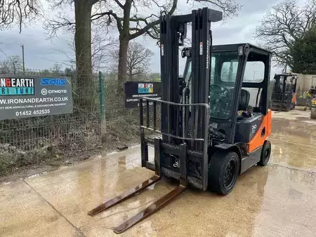 Carrelli elevatori diesel 2014  Doosan D30S-5 Forklift (2)