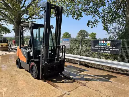 Carrelli elevatori diesel 2013  Doosan D30S-5 Forklift (5)