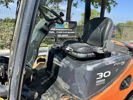 Carrelli elevatori diesel 2013  Doosan D30S-5 Forklift (9)