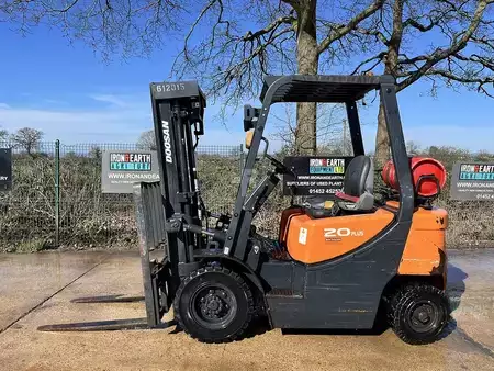 Dieselový VZV 2019  Doosan G20GP Forklift (1)