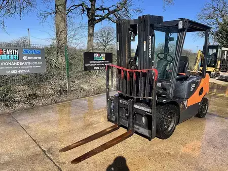 Dieselový VZV 2013  Doosan D30S-5 Forklift (2)