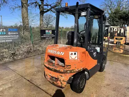 Dieselový VZV 2013  Doosan D30S-5 Forklift (6)