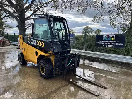 Teleskoptruck fast bom - JCB 35-26D 4WD Wastemaster Teletruk (5)