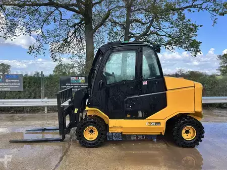 Teleskoptruck fast bom 2023  JCB 35-26D 4WD Wastemaster Teletruk (1)