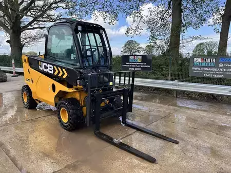 Teleskoptruck fast bom 2023  JCB 35-26D 4WD Wastemaster Teletruk (5)