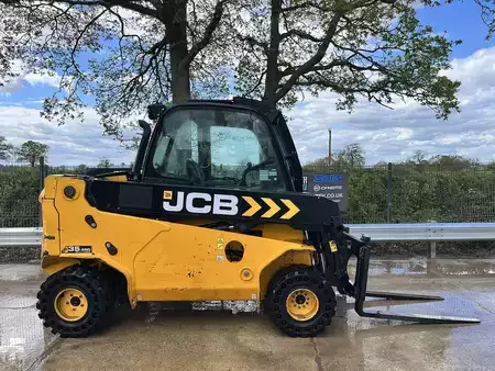 Teleskoptruck fast bom 2023  JCB 35-26D 4WD Wastemaster Teletruk (4)