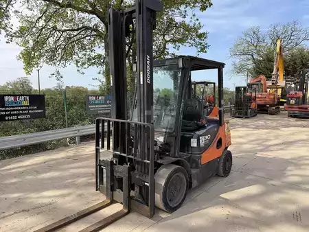 Diesel heftrucks 2013  Doosan D30S-5 Forklift (2)