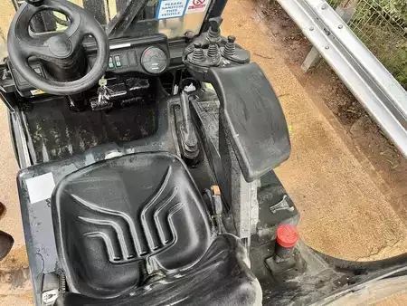 Dieselový VZV 2005  Linde E16C-02 Forklift (9)