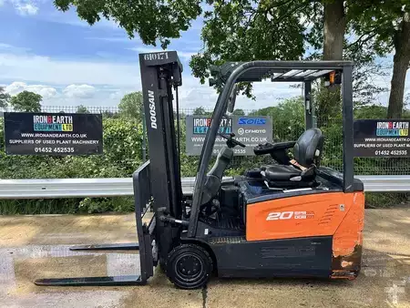 Dieselový VZV 2017  Doosan B20T-7 Forklift (1)