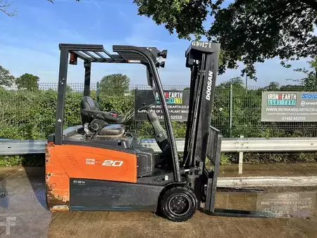 Dieselový VZV 2017  Doosan B20T-7 Forklift (4)