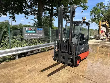 Dieselstapler 2005  Linde E18C-02 Forklift (2)