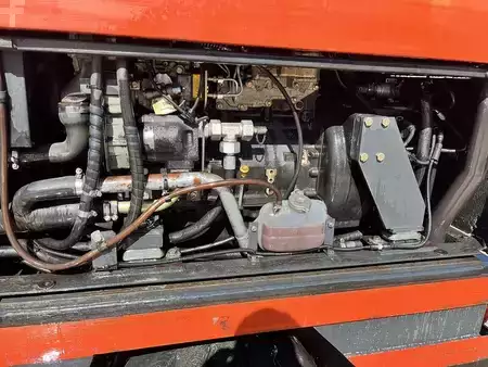 Carrelli elevatori diesel 2008  Linde S60 Forklift (8)