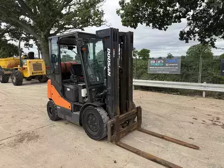 Dieselový VZV 2017  Doosan G25P-5 Forklift (5)