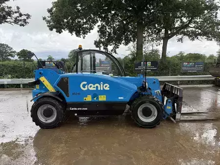 Teleskoptruck fast bom 2019  Genie GTH-2506 Telehandler (4)