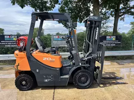 Empilhador diesel 2020  Doosan G20GP Forklift (4)