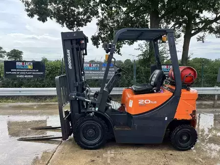 Empilhador diesel 2019  Doosan G20GP Forklift (1)
