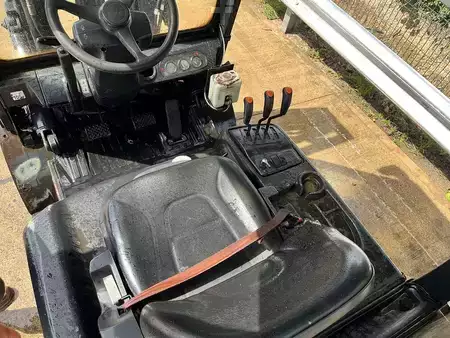 Diesel Forklifts 2011  Doosan D30S-5 Forklift (10)