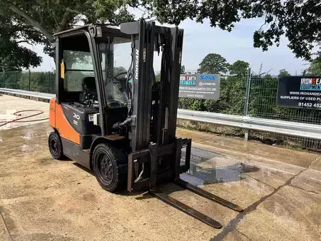 Diesel Forklifts 2011  Doosan D30S-5 Forklift (5)