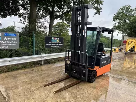 Dieselový VZV 2015  Doosan B20T-5 Forklift (2)