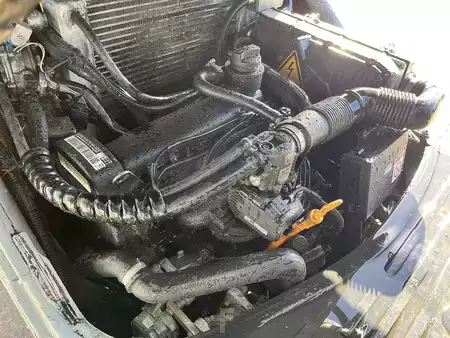 Diesel heftrucks 2012  Still RX70-18 T Forklift (8)