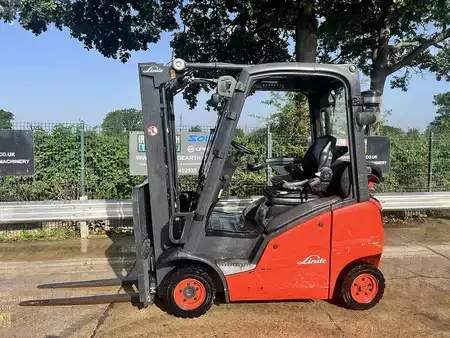Carrelli elevatori diesel 2007  Linde H16 Forklift (1)