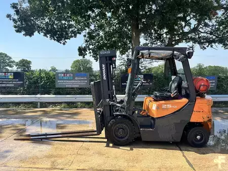 Dieselový VZV 2020  Doosan G25GP Forklift (1)