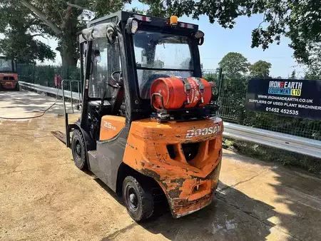 Dieselový VZV 2020  Doosan G25GP Forklift (3)