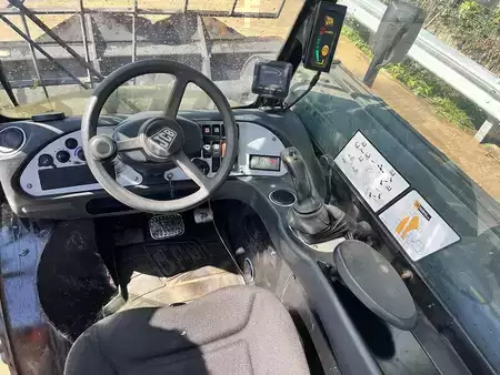 Teleskoptruck fast bom 2019  JCB 520-40 4WS Telehandler (10)