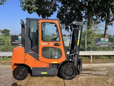 Carrelli elevatori diesel 2011  Doosan D30S-5 Forklift (4)