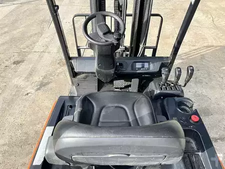 Diesel truck 2016  Doosan B15T-7 Forklift (10)