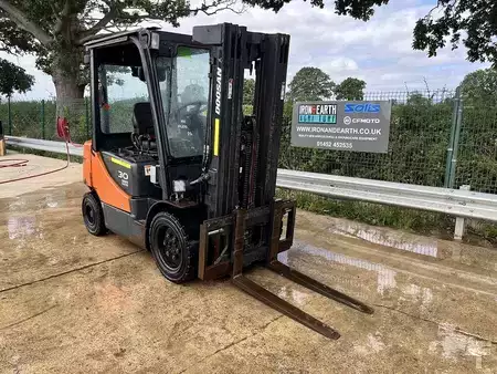 Carrelli elevatori diesel 2011  Doosan D30S-5 Forklift (5)