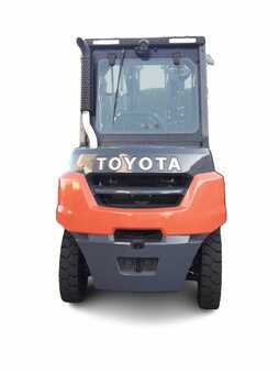 Diesel Forklifts 2023  Toyota 80FD35F (5) 