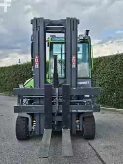 Wózki 4-kierunkowe 2025  Combilift CBE 4000 (5)
