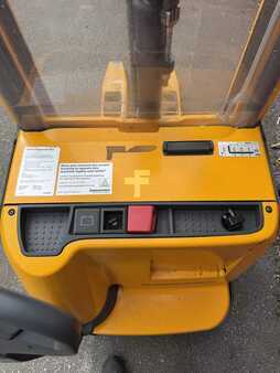 Wózek wysokiego podnoszenia 2014  Jungheinrich EJC 214 (7)