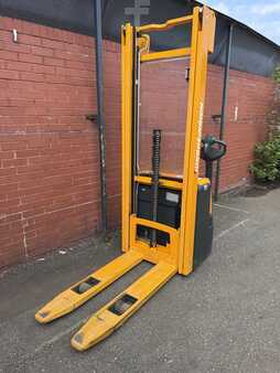 Wózek wysokiego podnoszenia 2014  Jungheinrich EJC 214 (5)