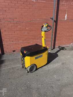 Schlepper 2022  Master Mover AT 300 tow (1)