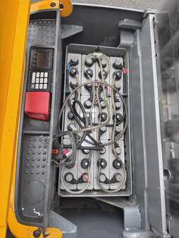 Wózek wysokiego podnoszenia 2017  Jungheinrich EJC B14 (5)