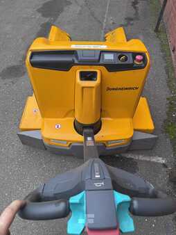 Wózki niskiego podnoszenia 2019  Jungheinrich EJE 120 Reel Carrier 800-140 (5)