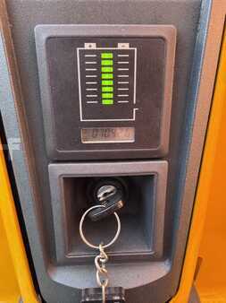 Nízkozdvižný vozík 2013  Jungheinrich EJE 120 (5)