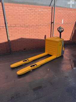 Lavansiirtovaunu 2016  Jungheinrich EJE 225 (1)