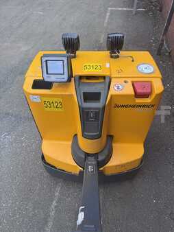 Nízkozdvižný vozík 2015  Jungheinrich EJE 118 (3)